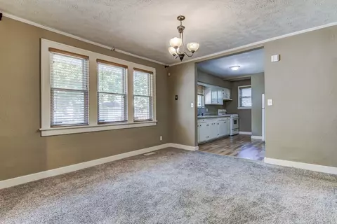 207 E Spruce St, Springfield, IL 62704 photo 7