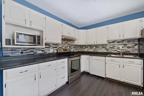 2828 Black Ave, Springfield, IL 62702 photo 19