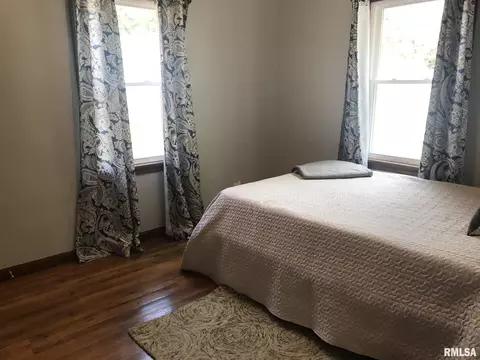 2136 S Walnut St, Springfield, IL 62704 photo 12