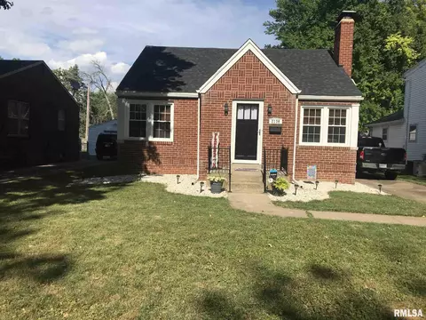 2136 S Walnut St, Springfield, IL 62704 photo 1