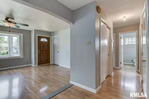 10 Scott Ct, Springfield, IL 62704 photo 8