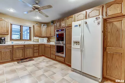 1110 Koke Mill Rd, Springfield, IL 62711 photo 14