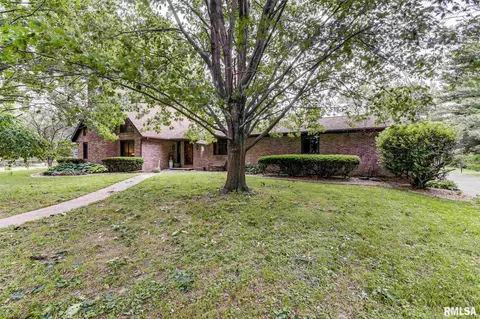 1110 Koke Mill Rd, Springfield, IL 62711 photo 1