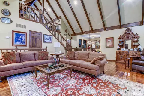 1110 Koke Mill Rd, Springfield, IL 62711 photo 2