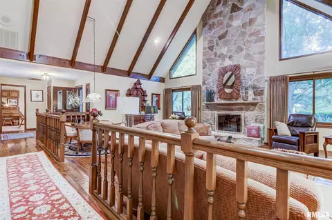 1110 Koke Mill Rd, Springfield, IL 62711 photo 3