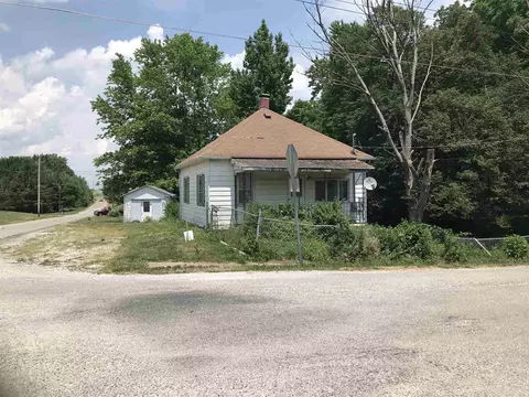 101 Ebony St, Thayer, IL 62689 photo 1