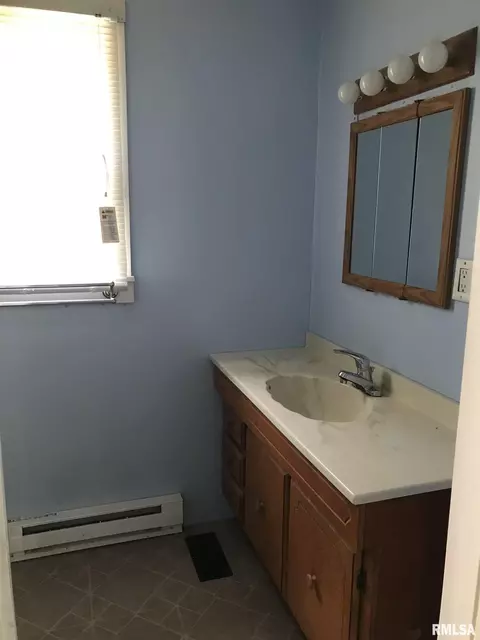 101 Ebony St, Thayer, IL 62689 photo 16
