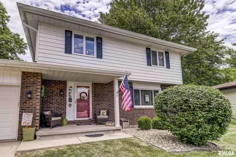 8 Delano Ln, Springfield, IL 62703 photo 2
