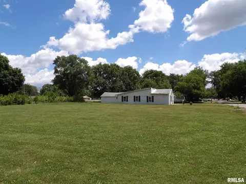 2105 E Converse St, Springfield, IL 62702 photo 4