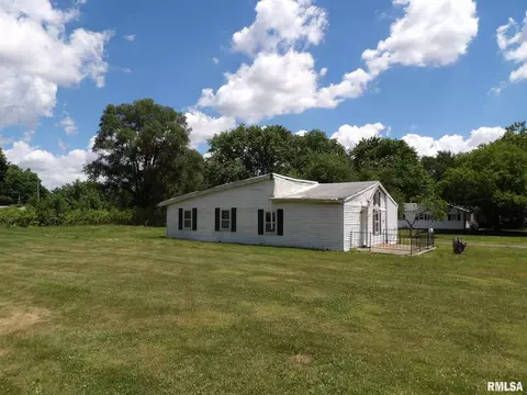 2105 E Converse St, Springfield, IL 62702 photo 2
