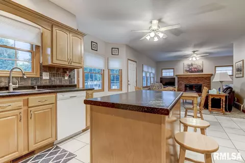 4621 Casey Dr, Springfield, IL 62711 photo 6