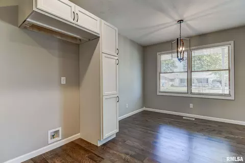 2904 Dunwich St, Springfield, IL 62702 photo 15