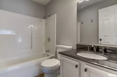 2904 Dunwich St, Springfield, IL 62702 photo 17