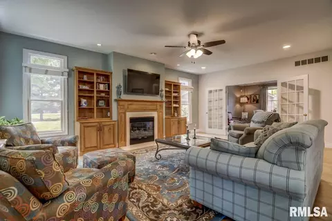 3900 Stone Bridge Rd, Springfield, IL 62711 photo 5