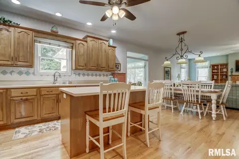 3900 Stone Bridge Rd, Springfield, IL 62711 photo 9