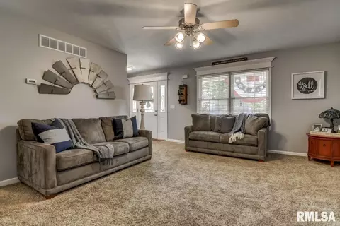 2009 Cory Dr, Springfield, IL 62702 photo 5