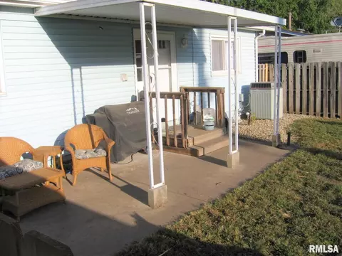 2102 Faringdon Rd, Springfield, IL 62702 photo 16