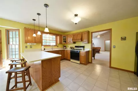 3926 Buckeye Dr, Springfield, IL 62707 photo 8