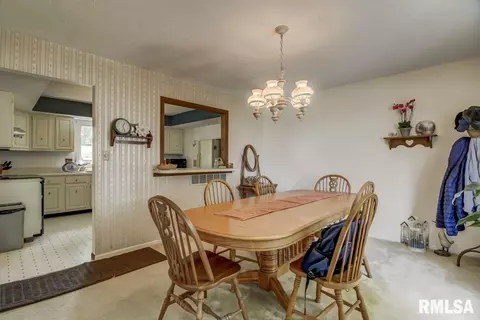 138 White Pine Dr, Springfield, IL 62712 photo 12