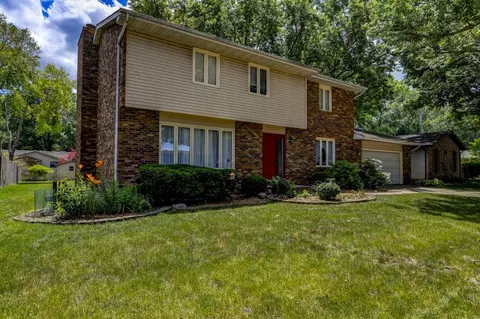 138 White Pine Dr, Springfield, IL 62712 photo 2