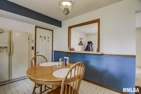 138 White Pine Dr, Springfield, IL 62712 photo 11