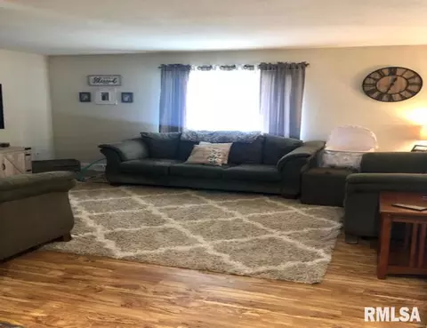 2508 Griffiths Ave, Springfield, IL 62702 photo 4