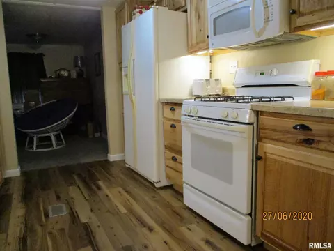 4028 Cessna Ln, Springfield, IL 62707 photo 2