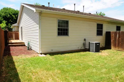 77 Amherst Dr, Springfield, IL 62702 photo 20