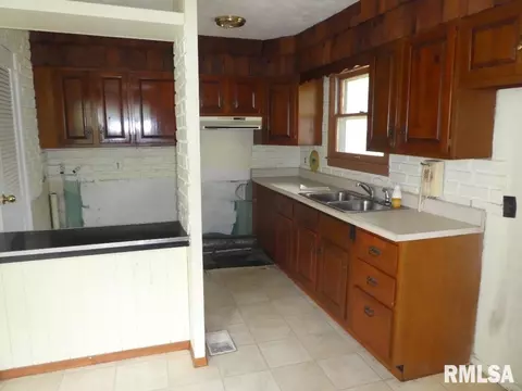 3603 Ivanhoe Dr, Springfield, IL 62702 photo 4