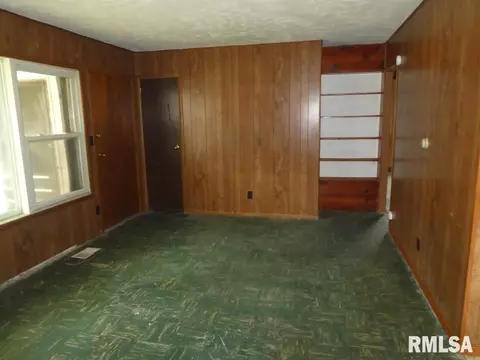 3603 Ivanhoe Dr, Springfield, IL 62702 photo 2