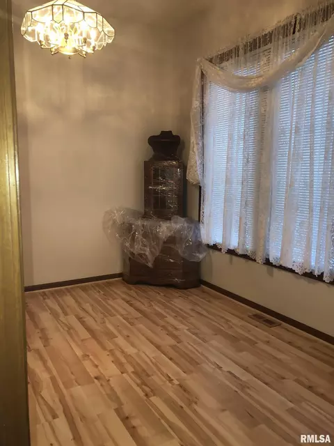 1409 Hosta St, Springfield, IL 62707 photo 6