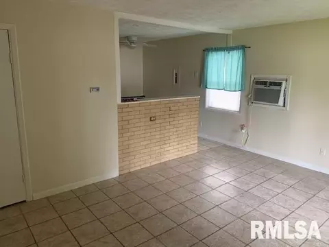 11 Garnet Ct, Springfield, IL 62703 photo 5