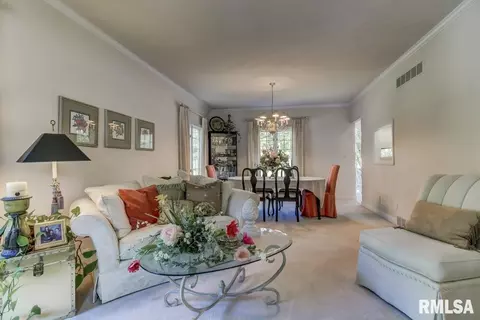 3321 Collingwood Dr, Springfield, IL 62711 photo 4