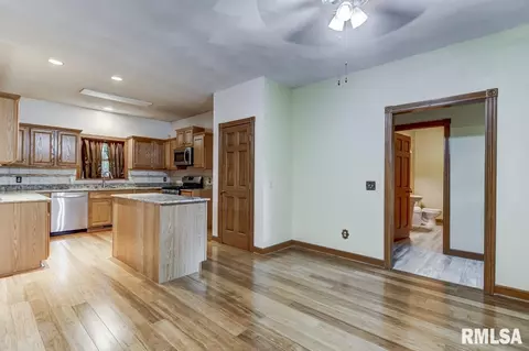 2890 Hazlett Ln, Springfield, IL 62707 photo 35