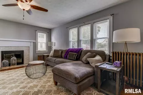 1024 W Iles Ave, Springfield, IL 62704 photo 3
