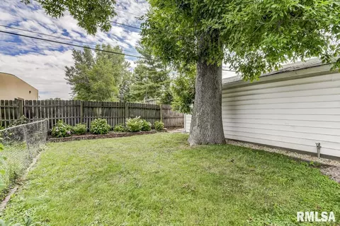1024 W Iles Ave, Springfield, IL 62704 photo 24
