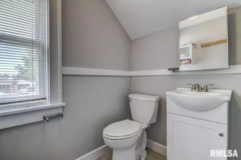 1024 W Iles Ave, Springfield, IL 62704 photo 20