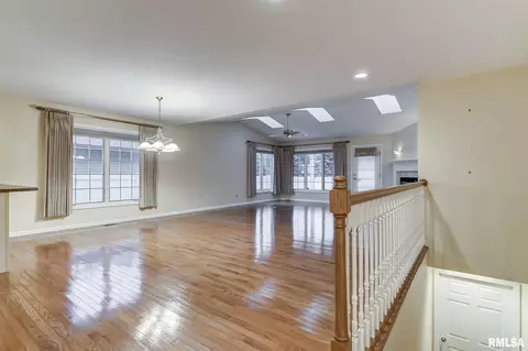 3224 Red Oak Ln, Springfield, IL 62707 photo 5