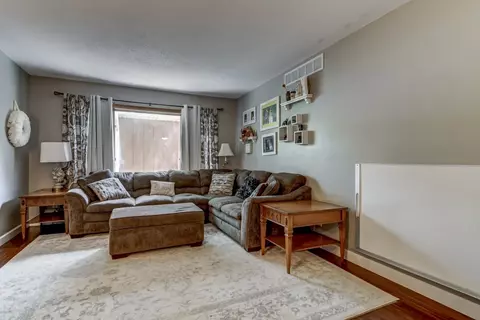 22 Hyde Park Pl, Springfield, IL 62703 photo 3