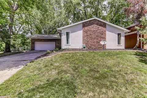 22 Hyde Park Pl, Springfield, IL 62703 photo 1
