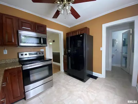 1728 N 5th St, Springfield, IL 62702 photo 14