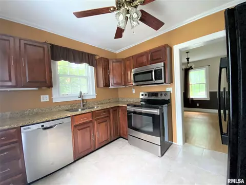 1728 N 5th St, Springfield, IL 62702 photo 13