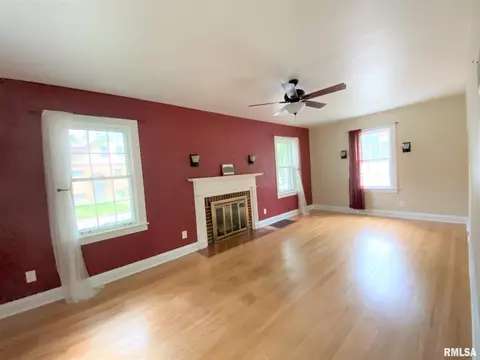1728 N 5th St, Springfield, IL 62702 photo 3