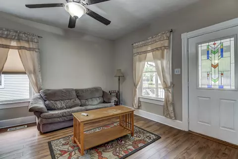 1705 S 1st St, Springfield, IL 62704 photo 6