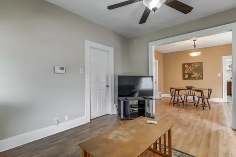 1705 S 1st St, Springfield, IL 62704 photo 5