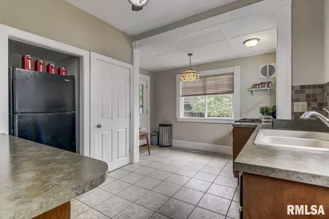 1705 S 1st St, Springfield, IL 62704 photo 16