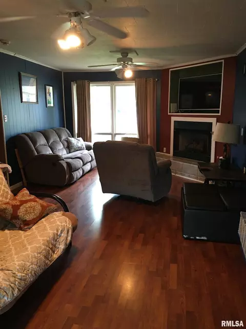 2408 Eastview Dr, Springfield, IL 62702 photo 8