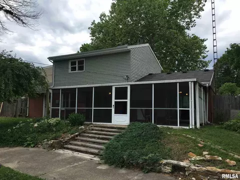 2408 Eastview Dr, Springfield, IL 62702 photo 2
