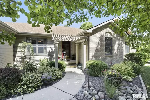2204 Disar Dr, Springfield, IL 62711 photo 1