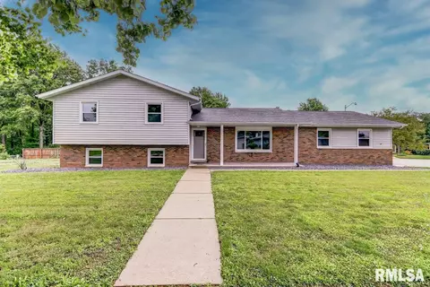 2720 Arrowhead Dr, Springfield, IL 62702 photo 1